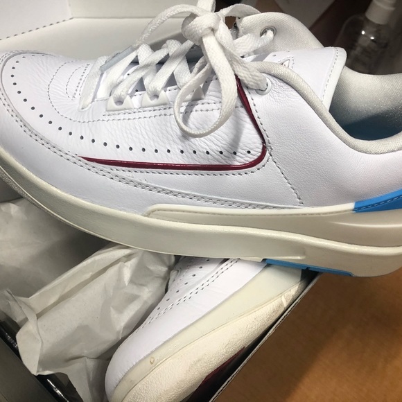 Nike Air Jordan 2 Retro Low - Picture 2 of 4